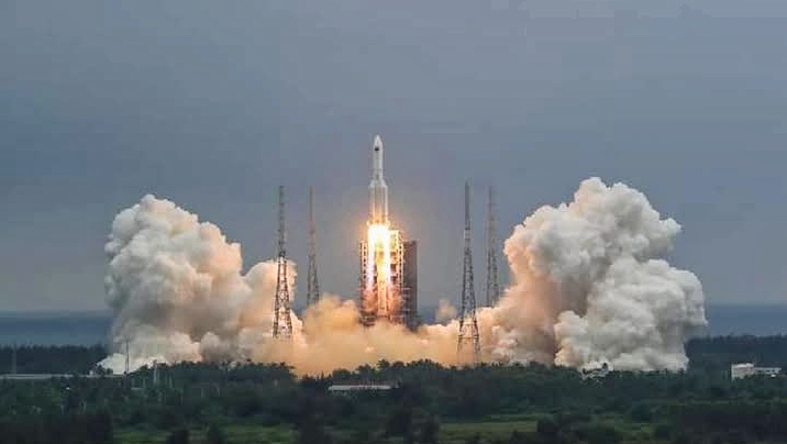 China's Stealthy "Space Net Gun" Raises Dual-Use Concerns: Debris Cleaner or Covert Anti-Satellite Weapon?